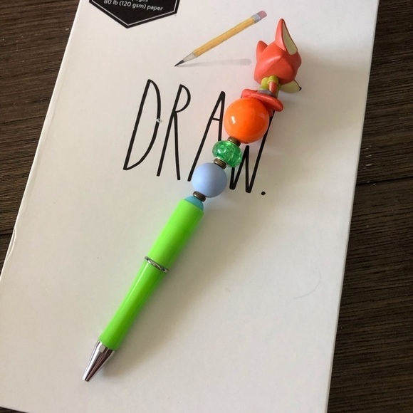 Disney Doorables: Zootopia: Nick handmade beaded pen - Picture 3 of 3